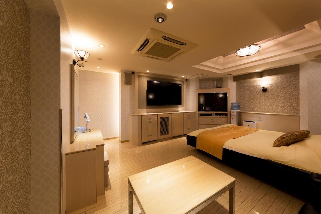 Hotel Luna Ikeda (Adults Only) Ikeda (Osaka) Exterior foto